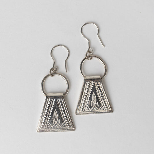 Earrings trapezoid etched Tuareg/strlg 2L silver