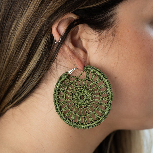 Earrings hoop crochet silk thread/iron 2.5D green