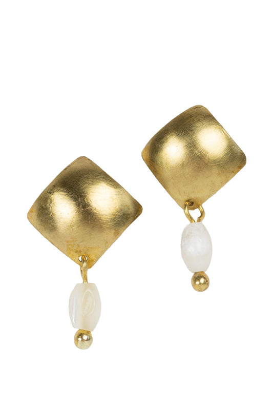Earrings post sq w/bead drop br/MOP 1.5L brass/wht