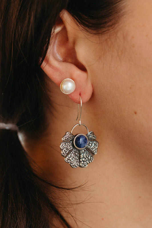 Earrings floral fan sodalite/strlg 1.5L silv/navy