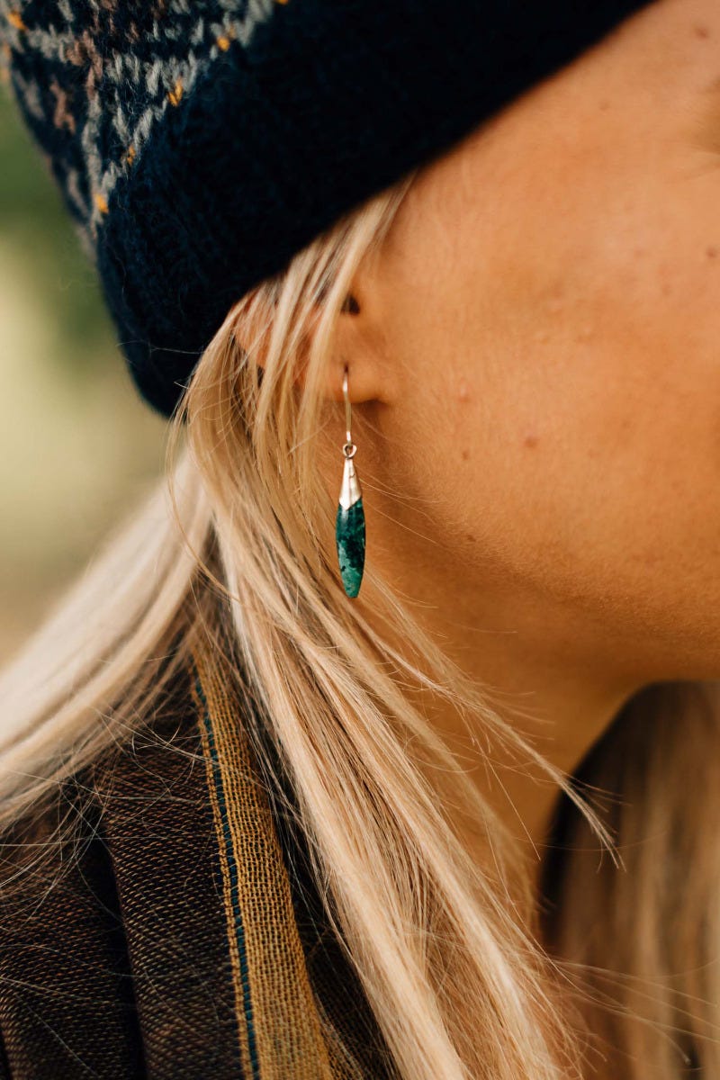 Earrings long oval sodalite/alpaca 2L green/silv