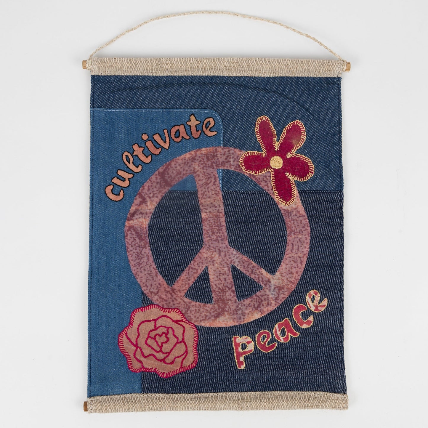 Wall hanging peace sari/denim 10.5Wx14H blu/asst