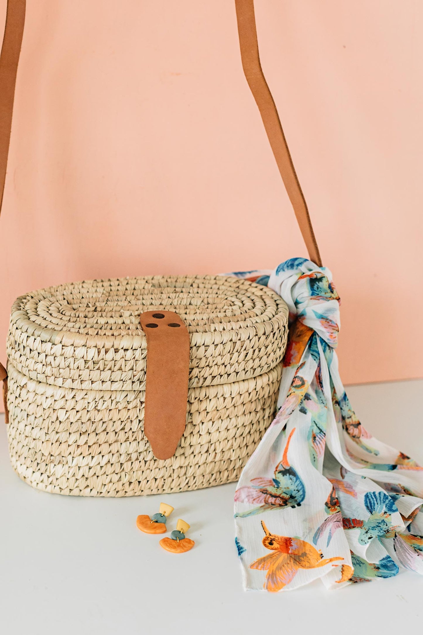 Scarf hummingbirds chiffon 72Lx22W white/multi