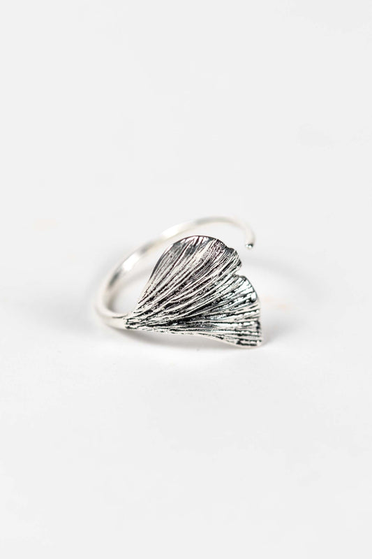 Ring cuff ginkgo leaf oxidized brass silv/blk