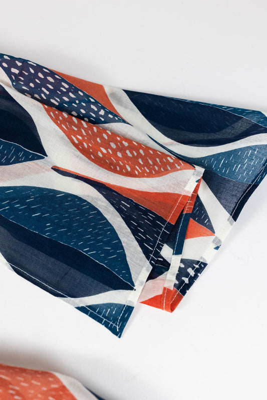 Scarf lg autumn leaves cotton 70Lx20W blu/rust/wht