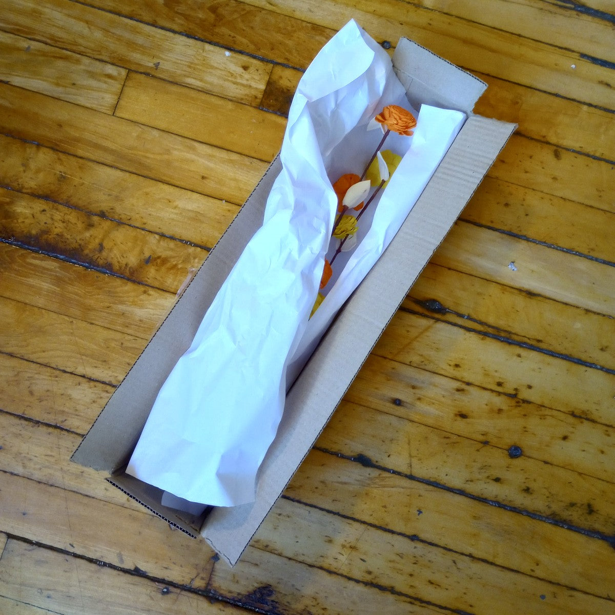 Flowers on stems M/2 shola flower 17L yel/orng