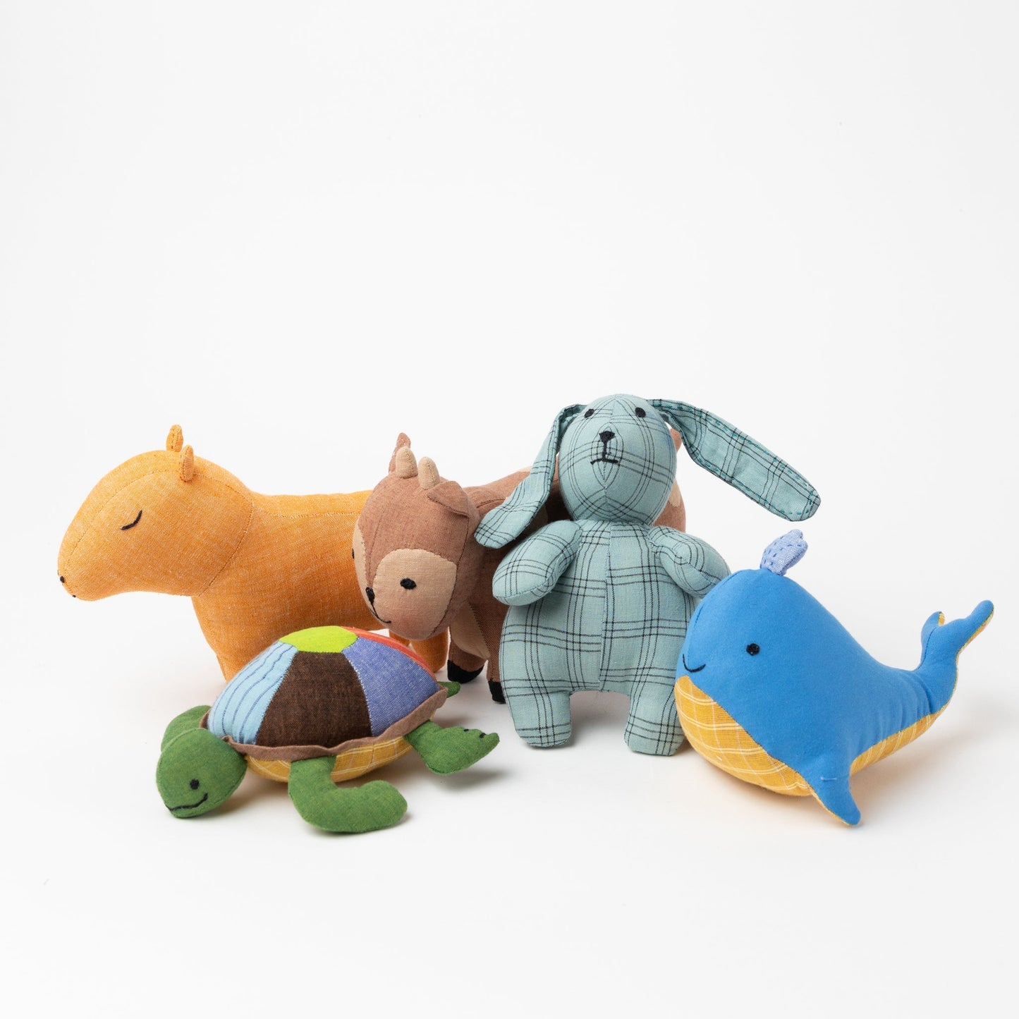 Whale stuffed cotton/kapok 7Lx5W blue/yellow