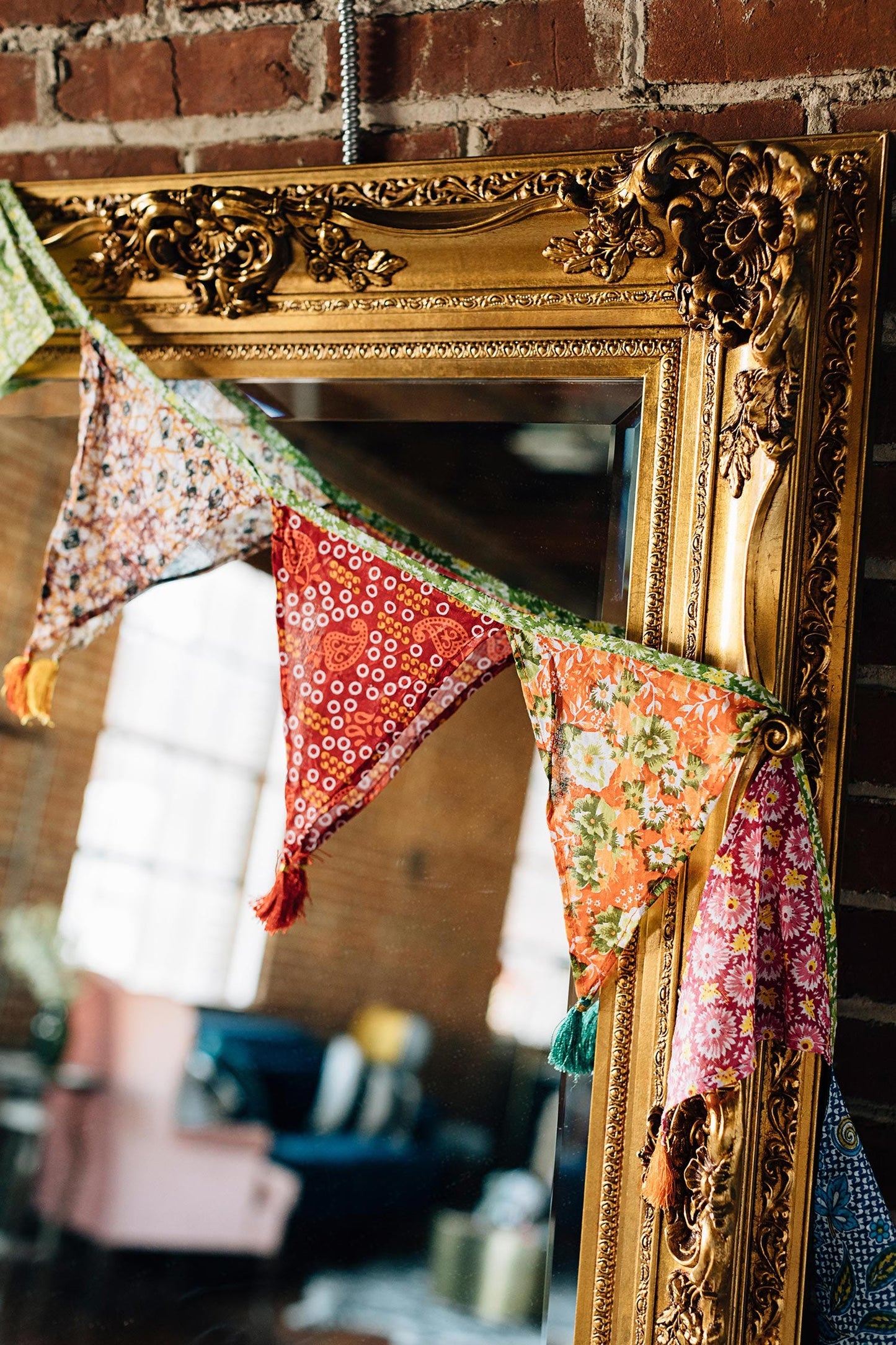 Garland tri/tassels cttn 108Lx11H multi