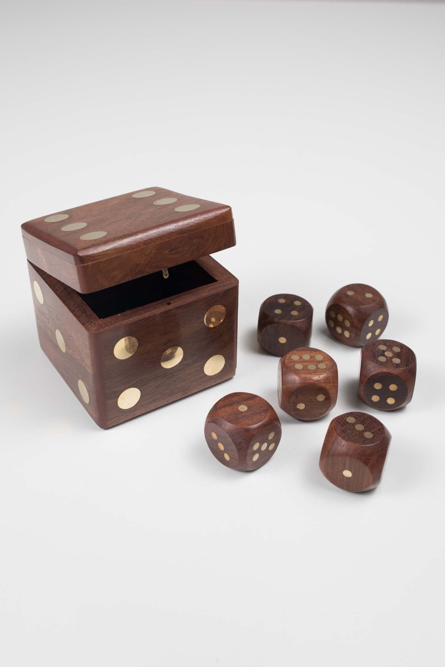 Dice in box set/6 M/3 sheesham wood/brass 2.5sq