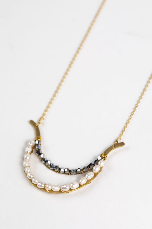 Necklace double U pend pearl/brass 24L gold color