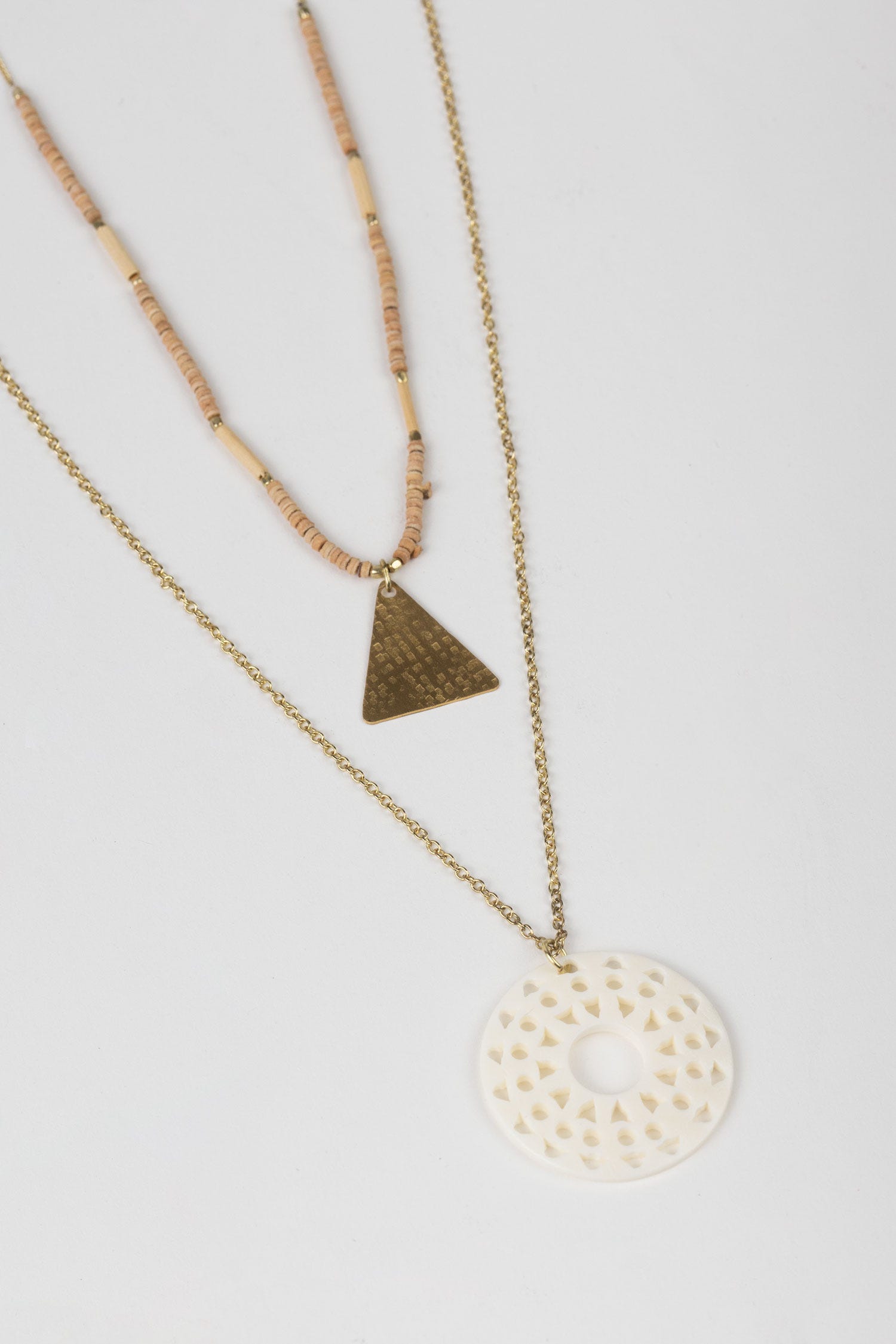 Necklace pale sun w/pend bone/wd/br 26L gld/brn