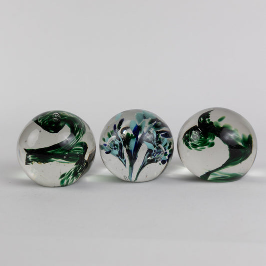Paperweight hand blown blass 4D blue/green