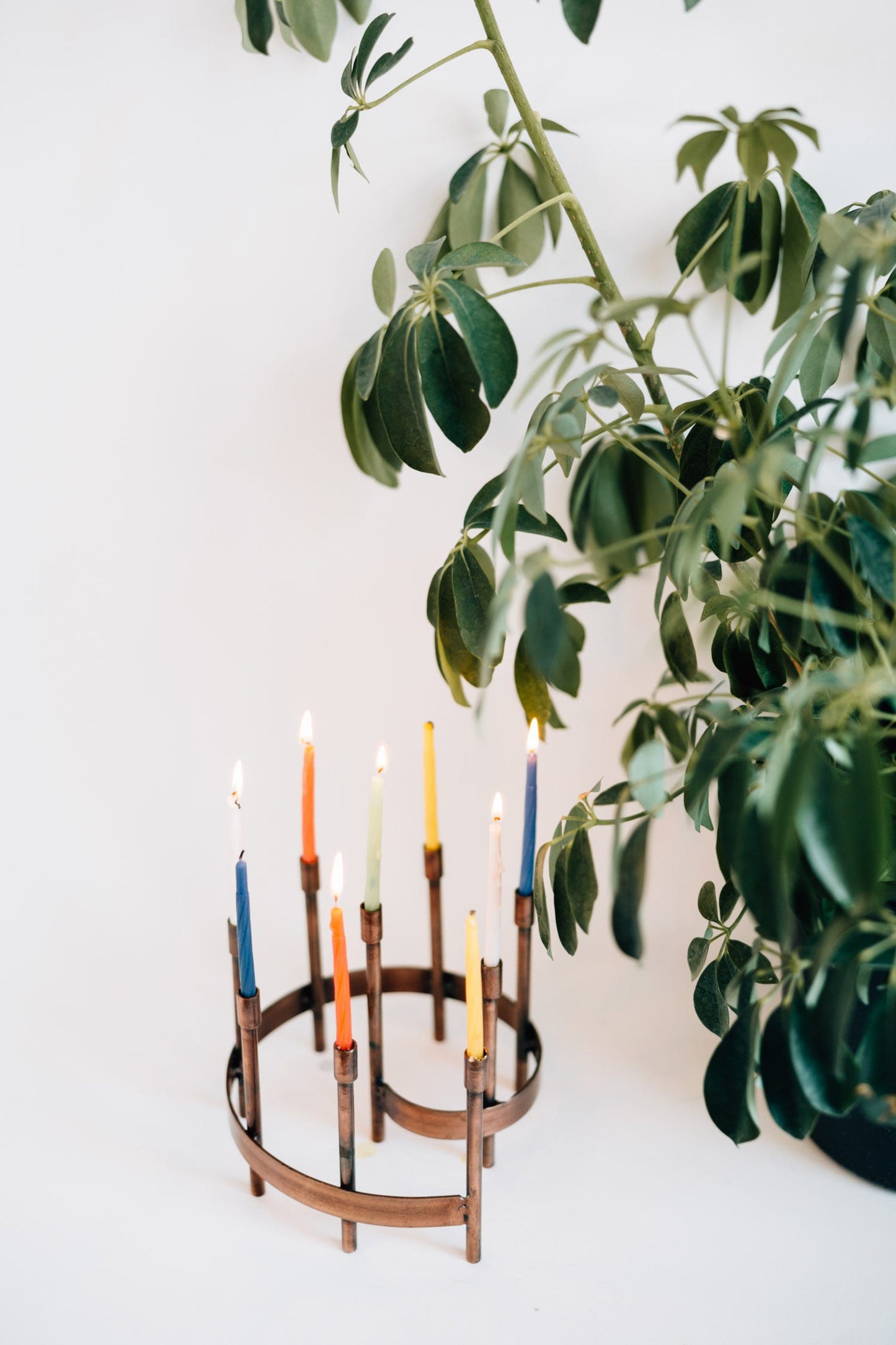 Menorah spiral iron 8Dx6H antiqued copper