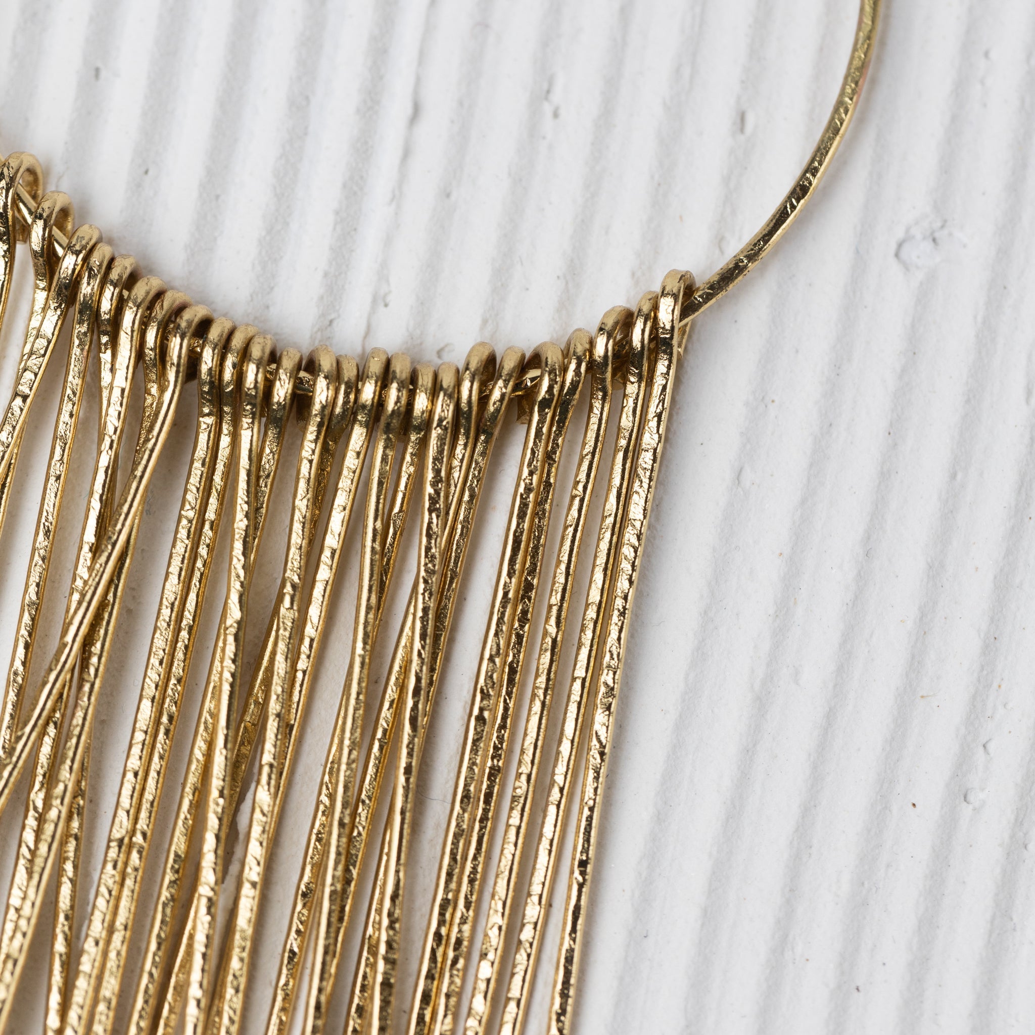 Earrings hoop w/fringe bars iron 3.75L brass