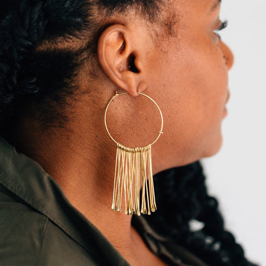 Earrings hoop w/fringe bars iron 3.75L brass