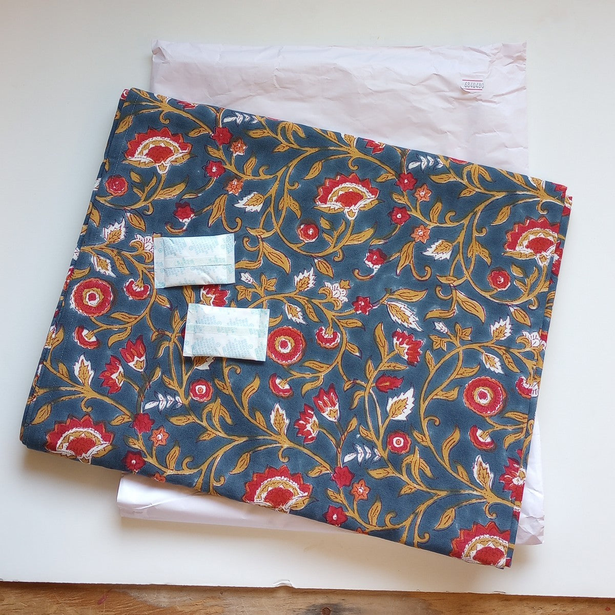 Tablecloth floral cotton 90x60 teal/red/olive