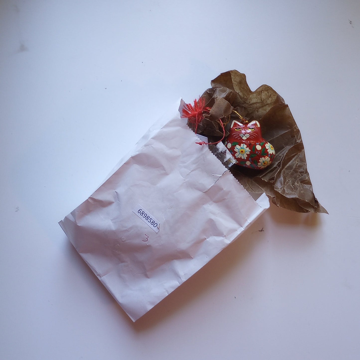 Ornament cat M/3 painted paper mache 2W red/multi