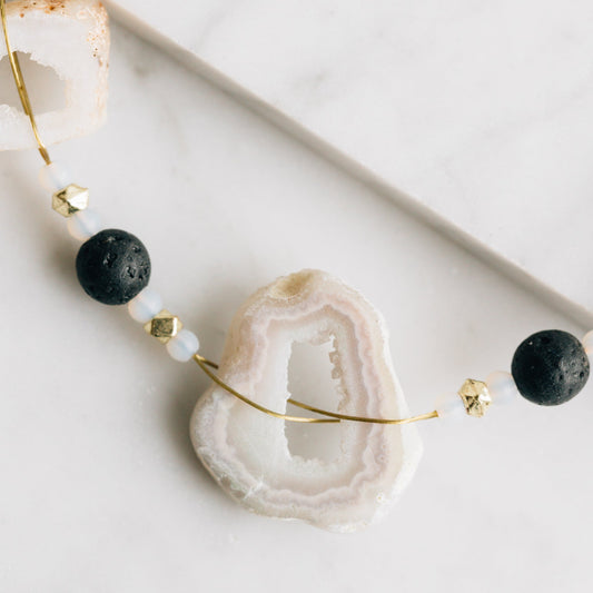 Necklace gro druzy st/glss/brss 22L ivry/gry/brss