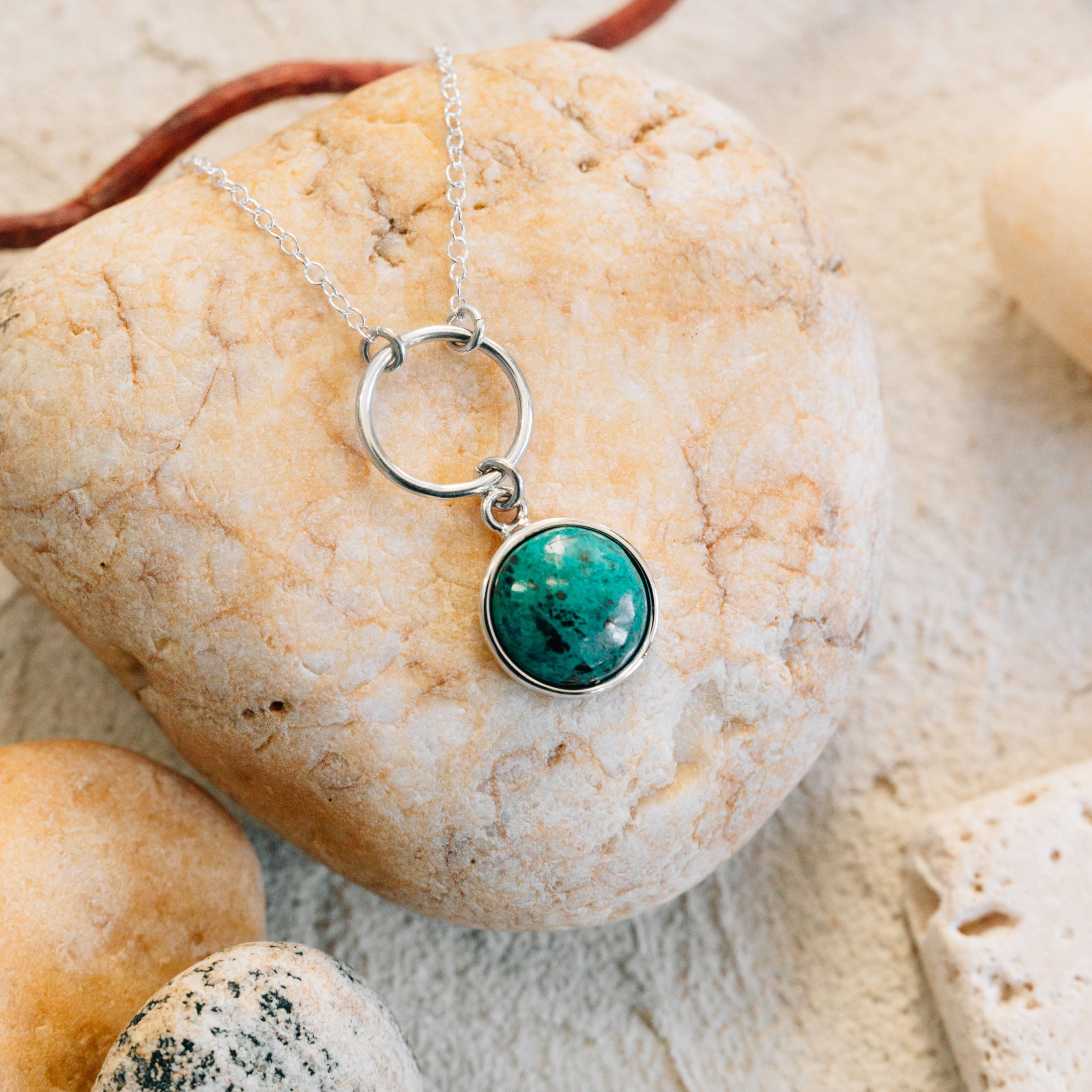 Necklace crcls pend chrysocolla/strlg 23L grn/silv
