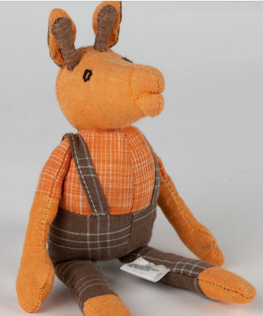 Fair Friend - Jaunty Giraffe