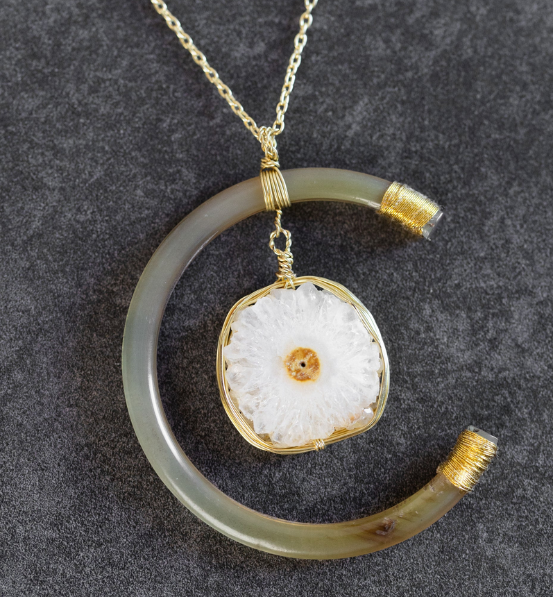 CELESTIAL RECLAIMED HORN AND GEODE NKLC