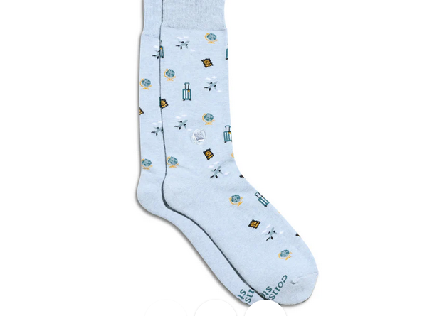 Socks That Give Books, Medium
