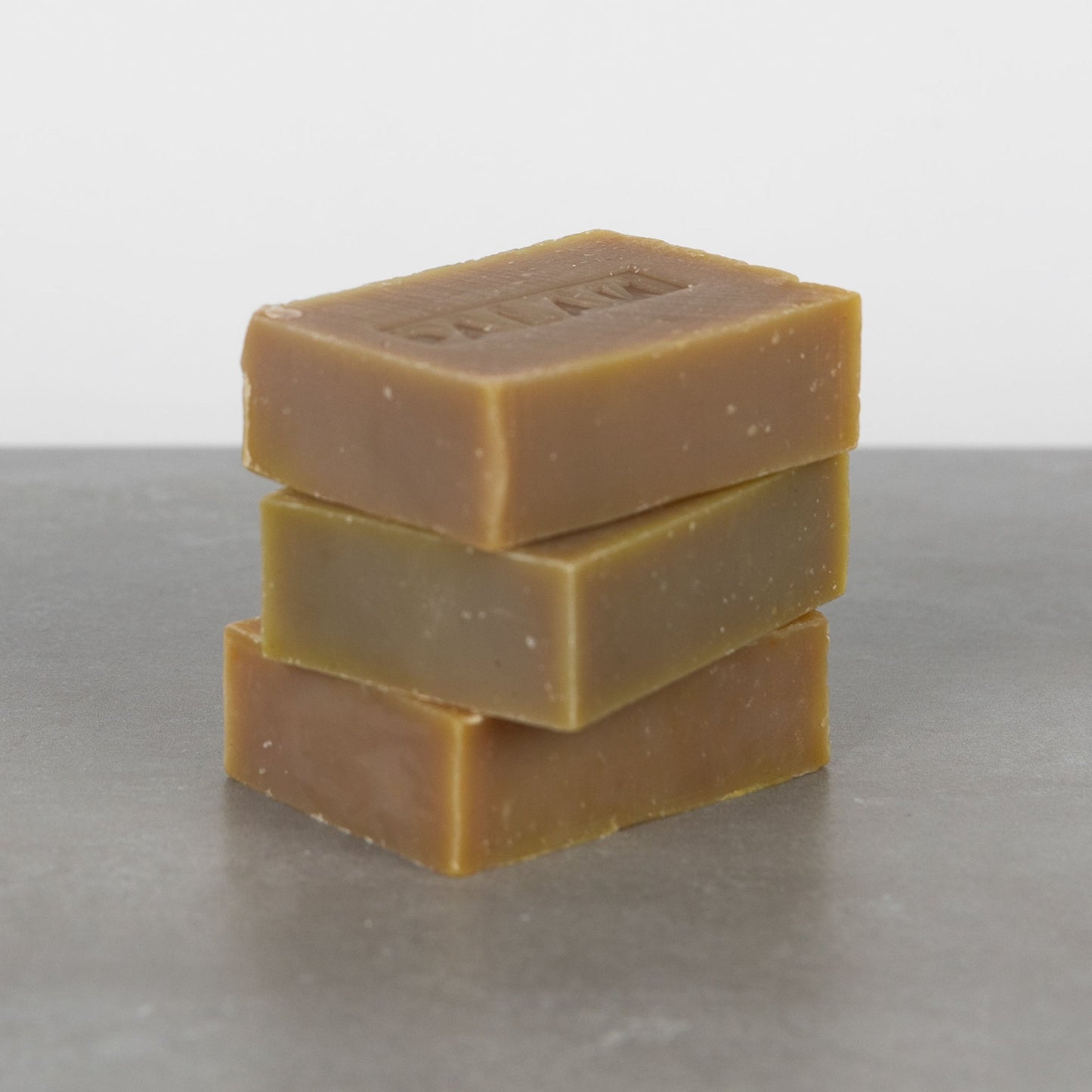 Shampoo bar M/5 green clay/rosemary 3.2oz grn/wht