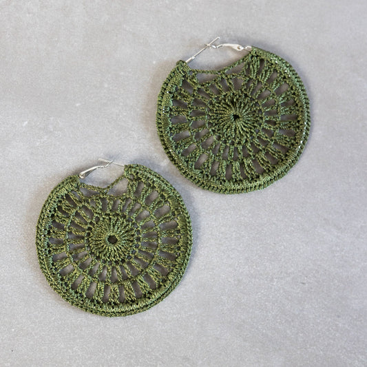 Earrings hoop crochet silk thread/iron 2.5D green