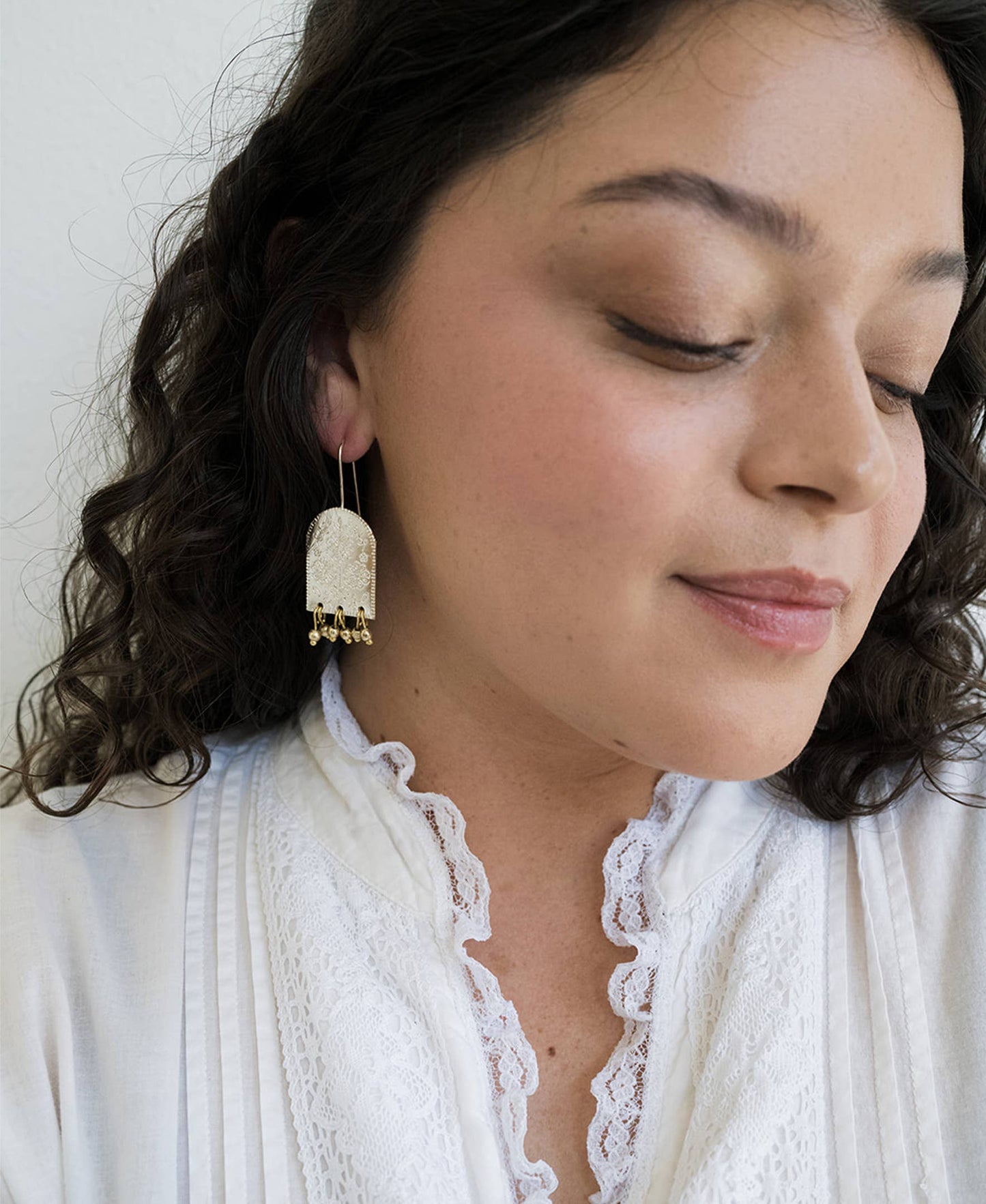 Haveli Etched Statement Earring, Two tone brass