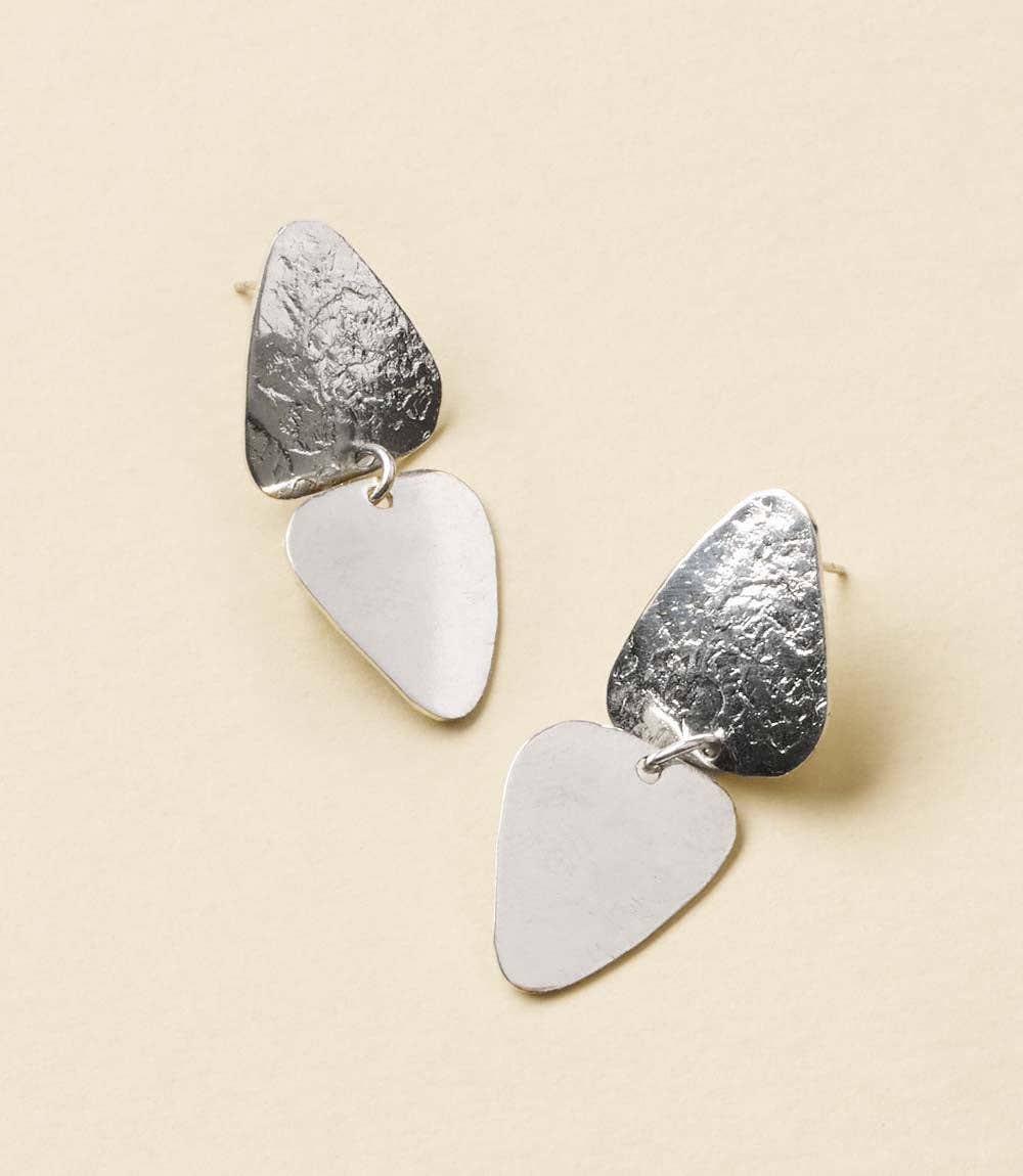 Iyla Geometric Textured Dangle Earring