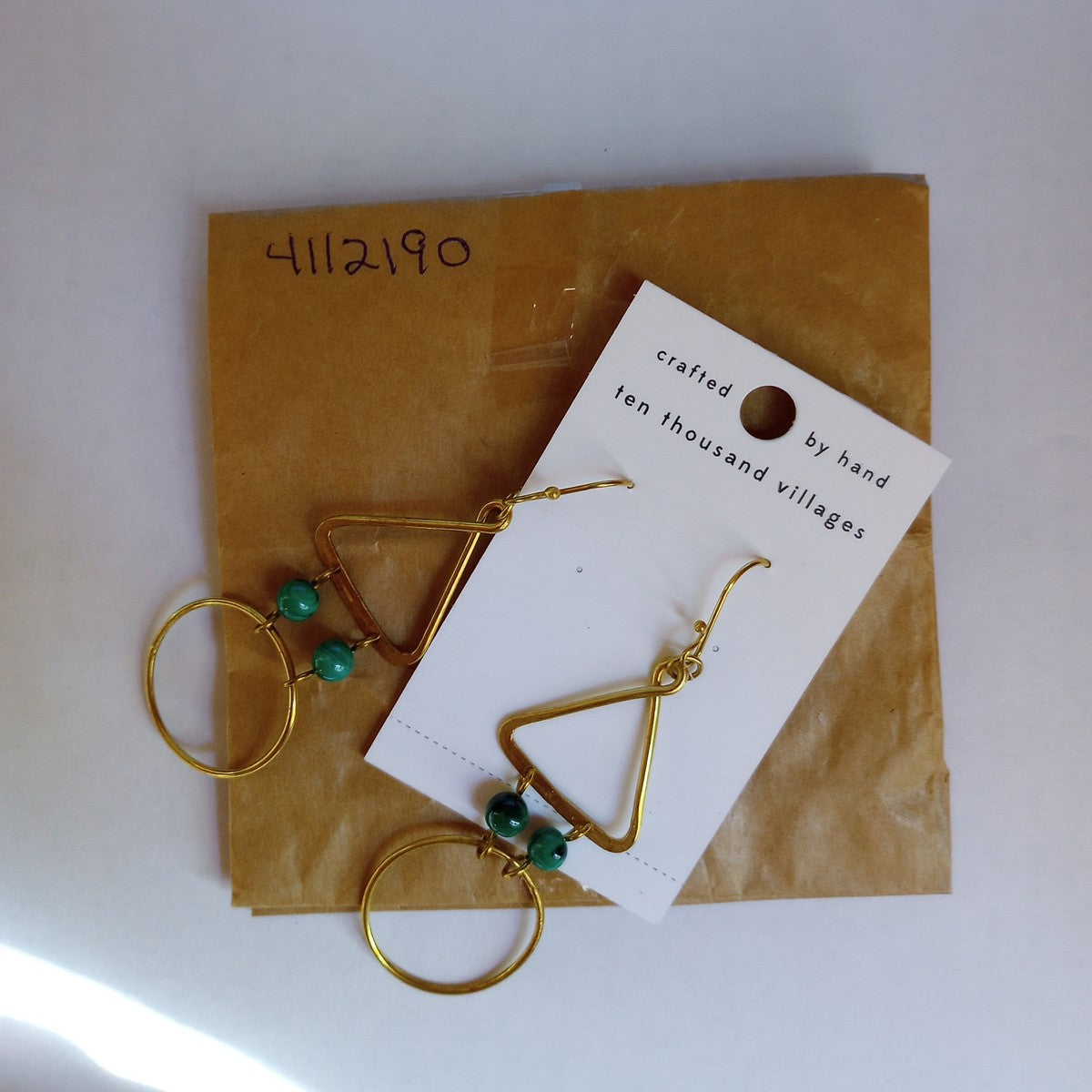 Earrings trngl/crcl w/beads malachite/br 3L br/grn