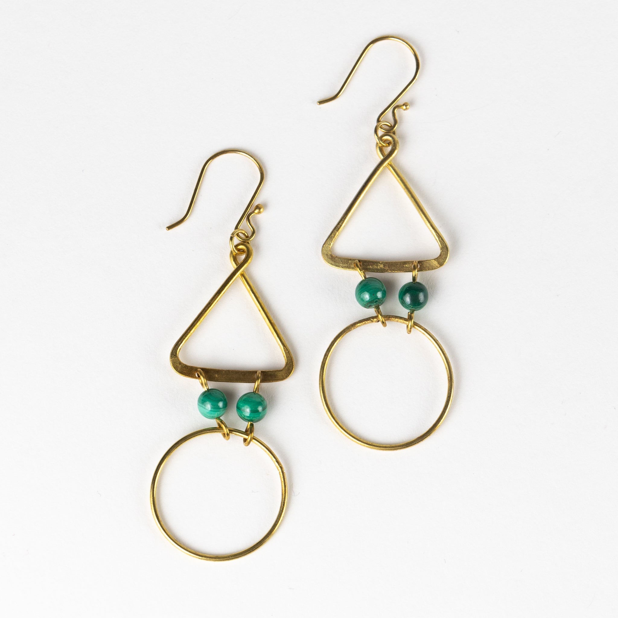 Earrings trngl/crcl w/beads malachite/br 3L br/grn