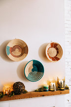 Basket spiral lines raffia 12Dx3H nat/rust/teal
