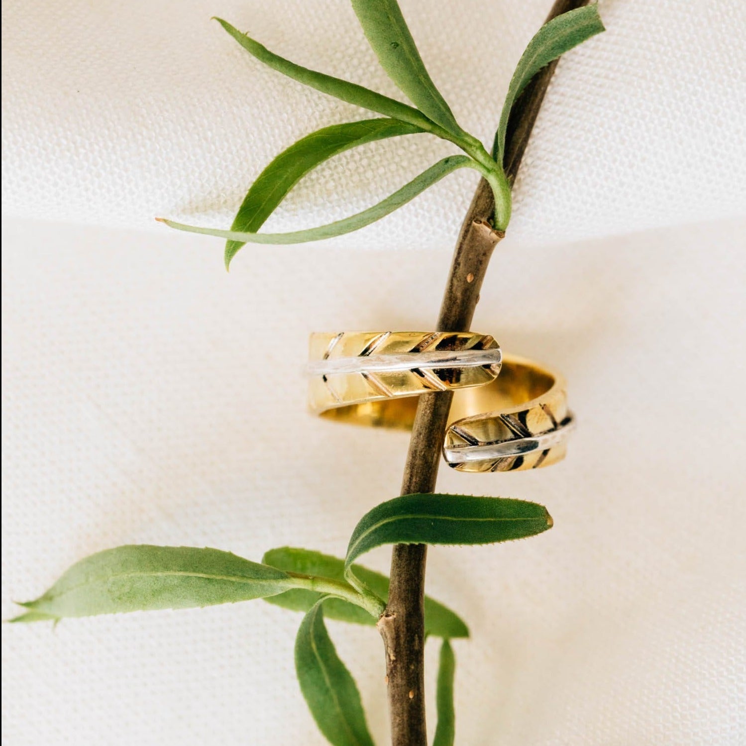 Ring cuff tapered etched leaf bombshell .25W brass