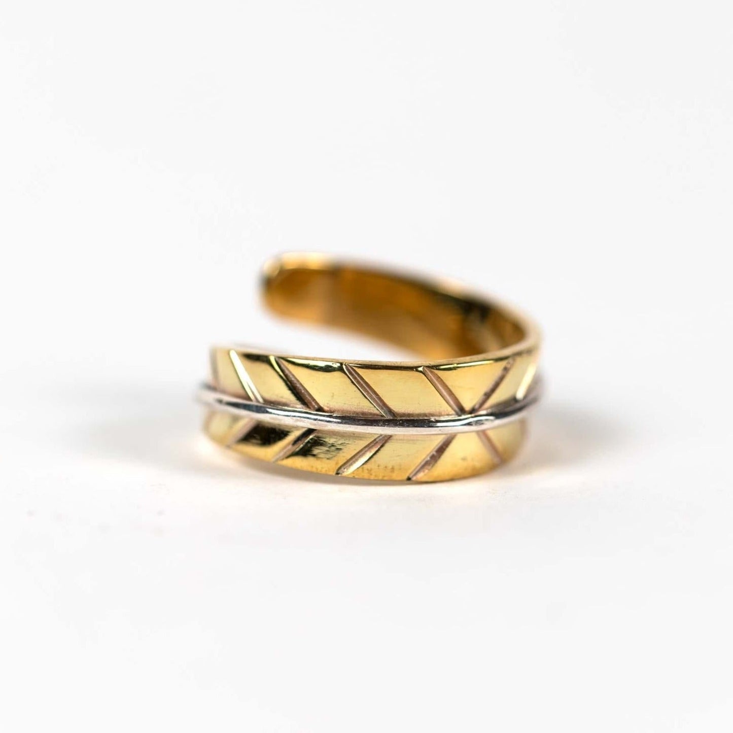 Ring cuff tapered etched leaf bombshell .25W brass