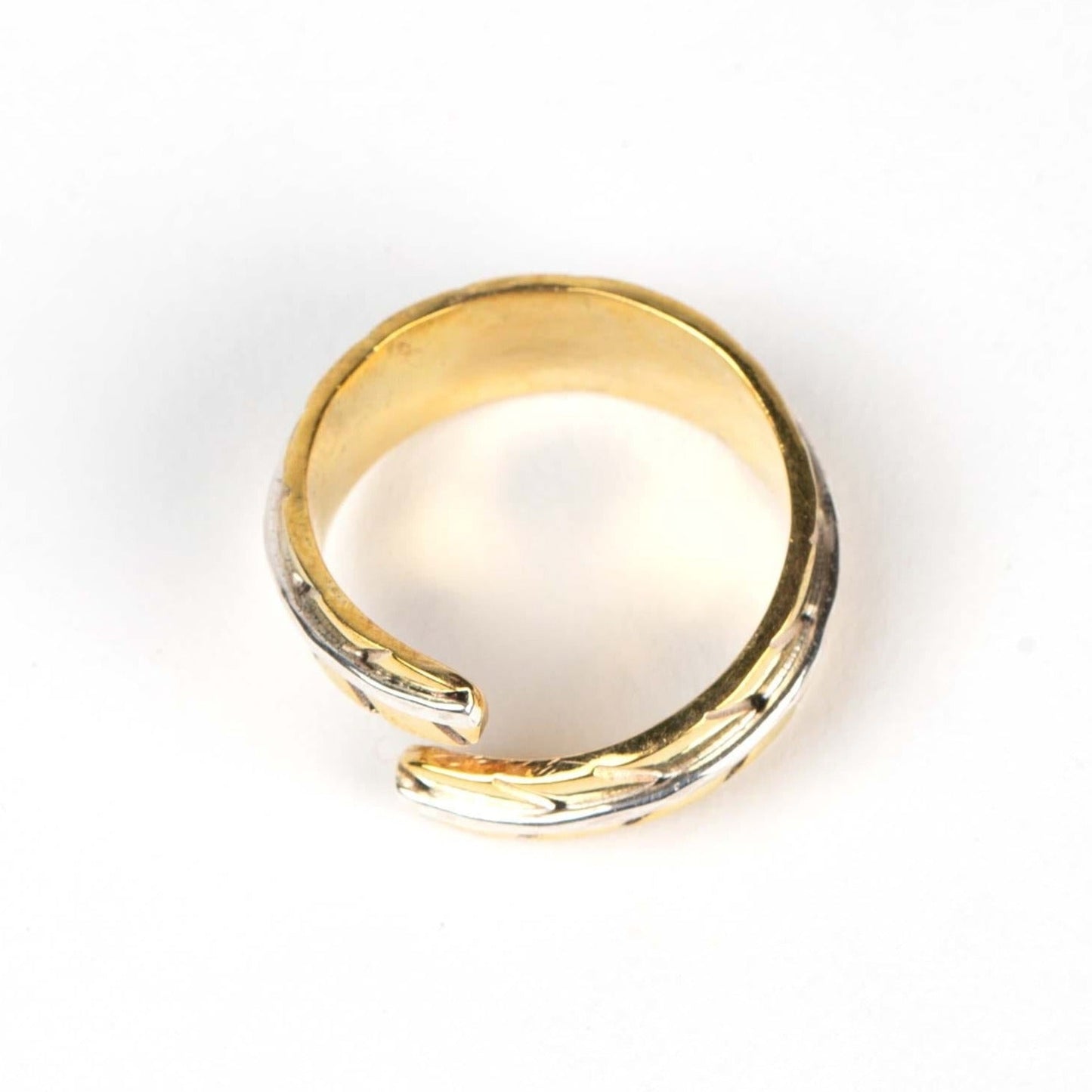 Ring cuff tapered etched leaf bombshell .25W brass