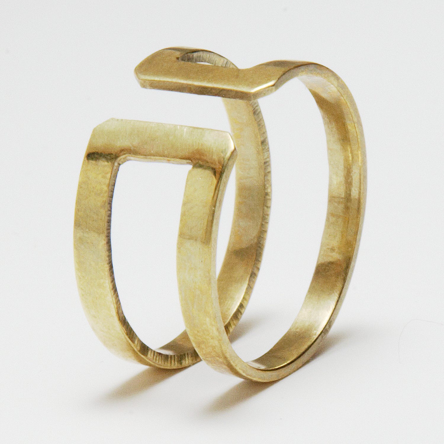 Ring cuff bombshell brass .5W br