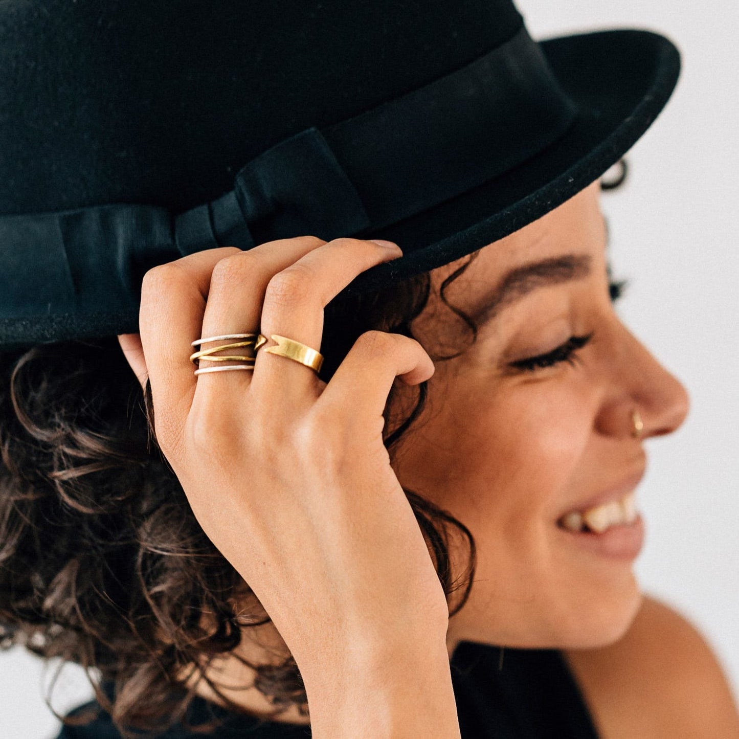 Ring crossing spiral bombshell .5W silver/brass