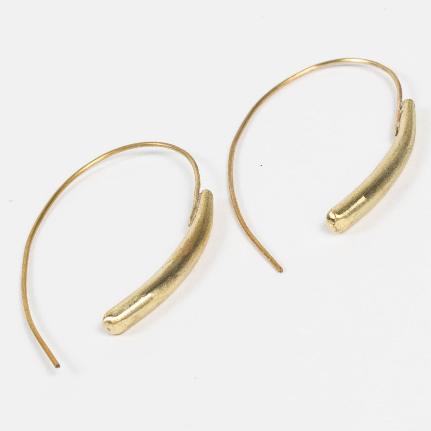 Earrings pull through bombshell 2L gold color