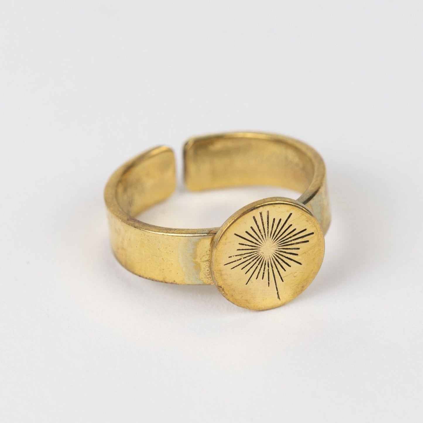 Ring cuff guiding star bombshell .4D brass