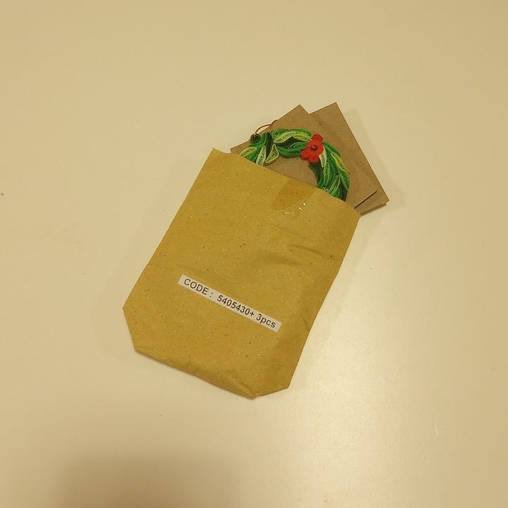 Ornament wreath M/3 quilled paper 3D grn/red