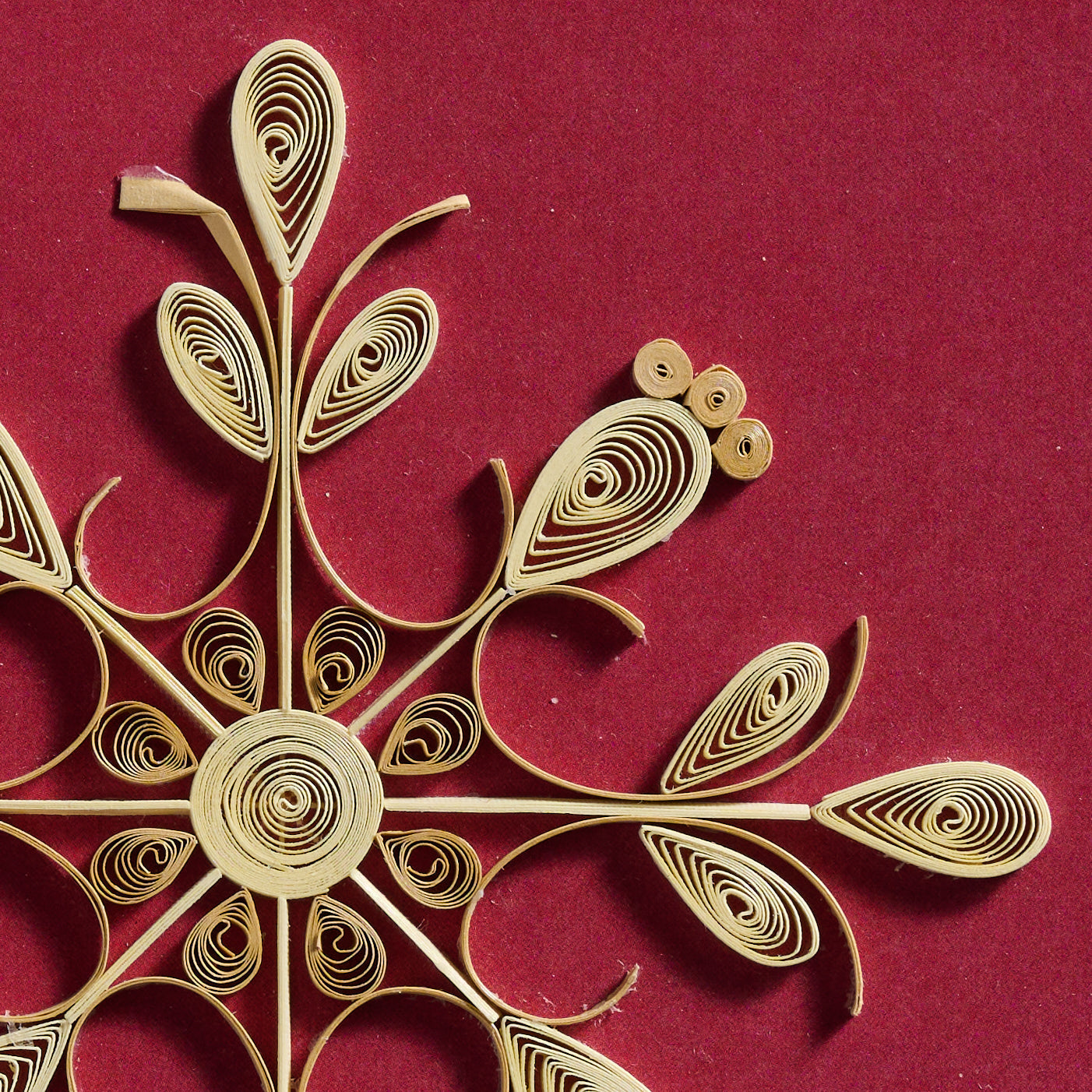 Card snowflake M/3 quilled paper 5.5sq rd/crm/tan