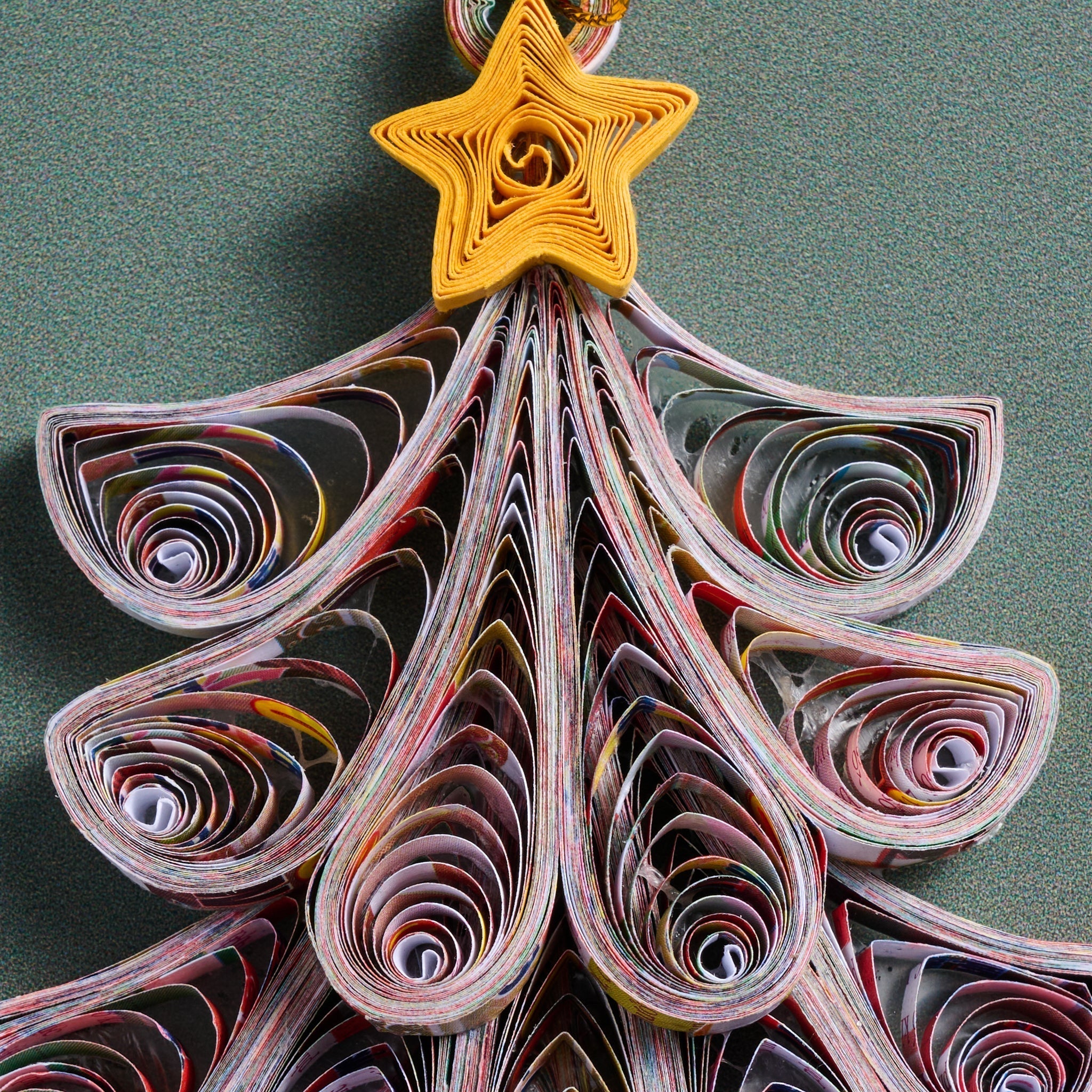 Ornament tree w/star M/3 quilled ppr 3.5H yel/asst
