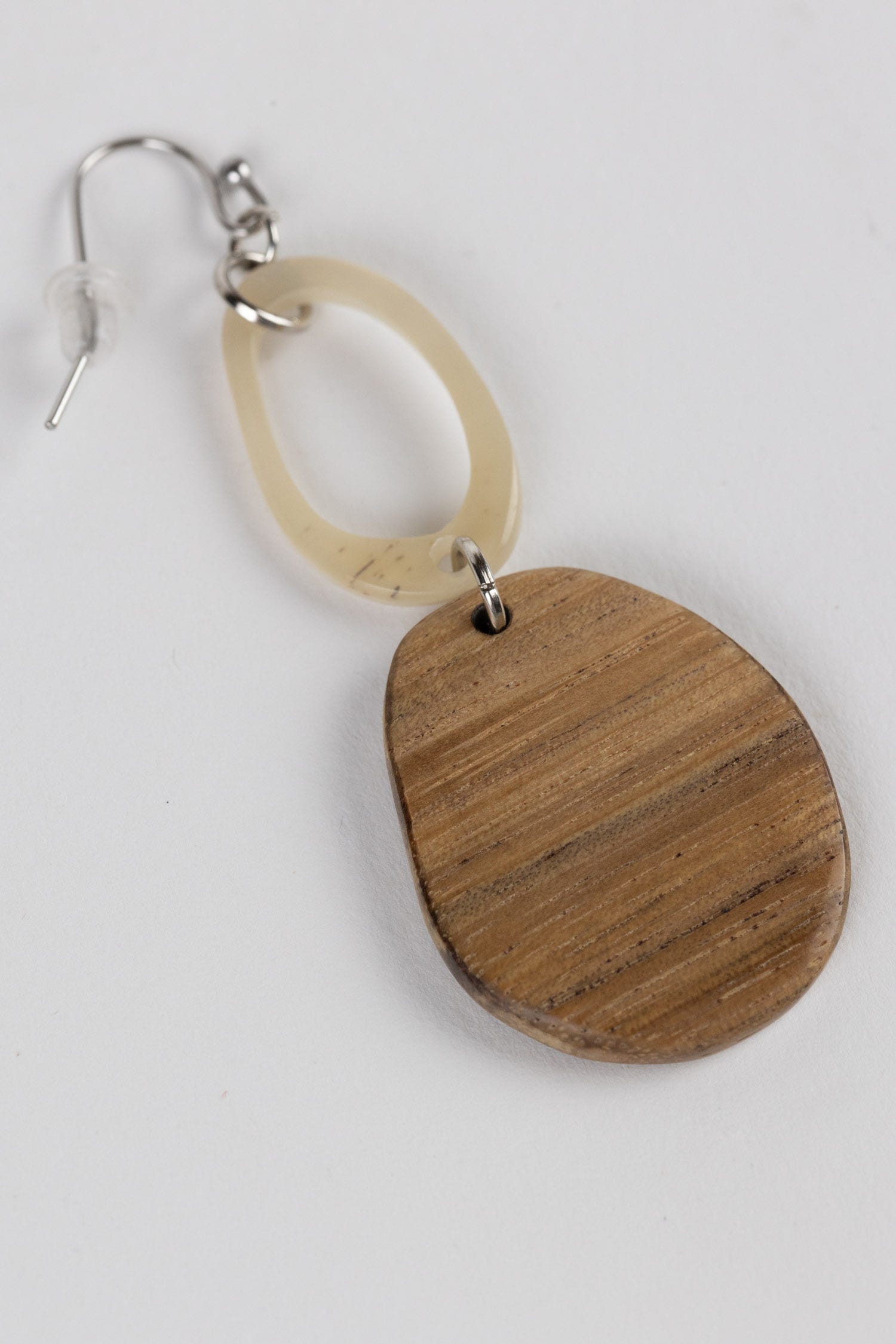 Earring valor double drop wd/horn 2.5L tan/cream