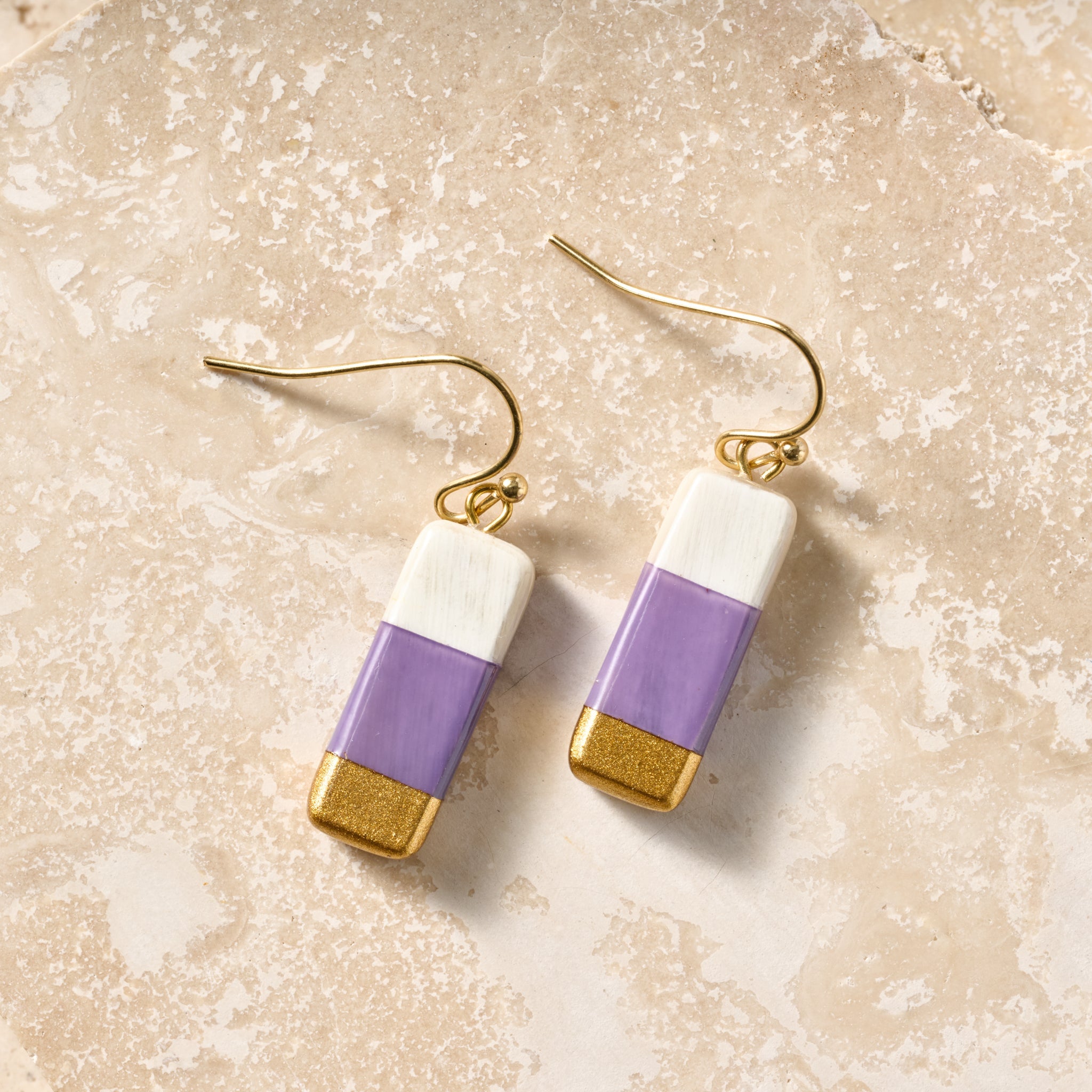 Earrings drop rec paint horn/stl 1.5L prpl/gld/wht