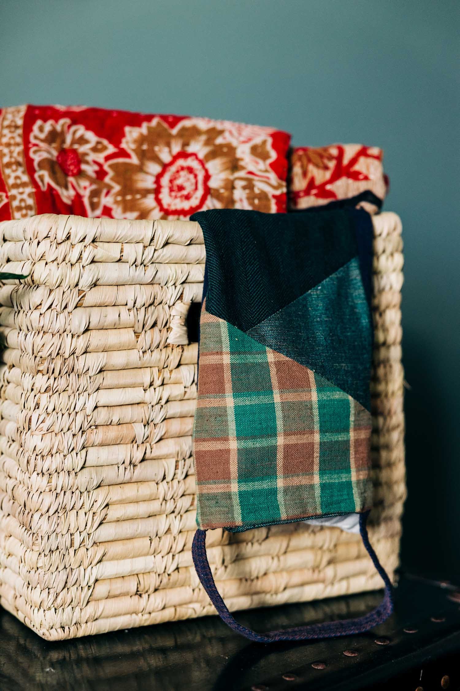 Neck wrap patchwork cotton/flax 16Lx6W asst