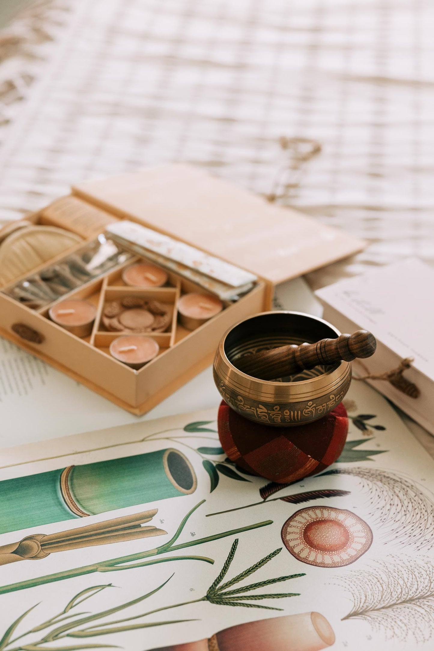 Singing bowl w/pillow/bag mtl/wd/ppr 4Dx2H bronze