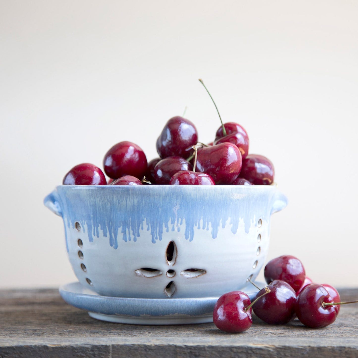 Berry Bowl Ceramic Colander