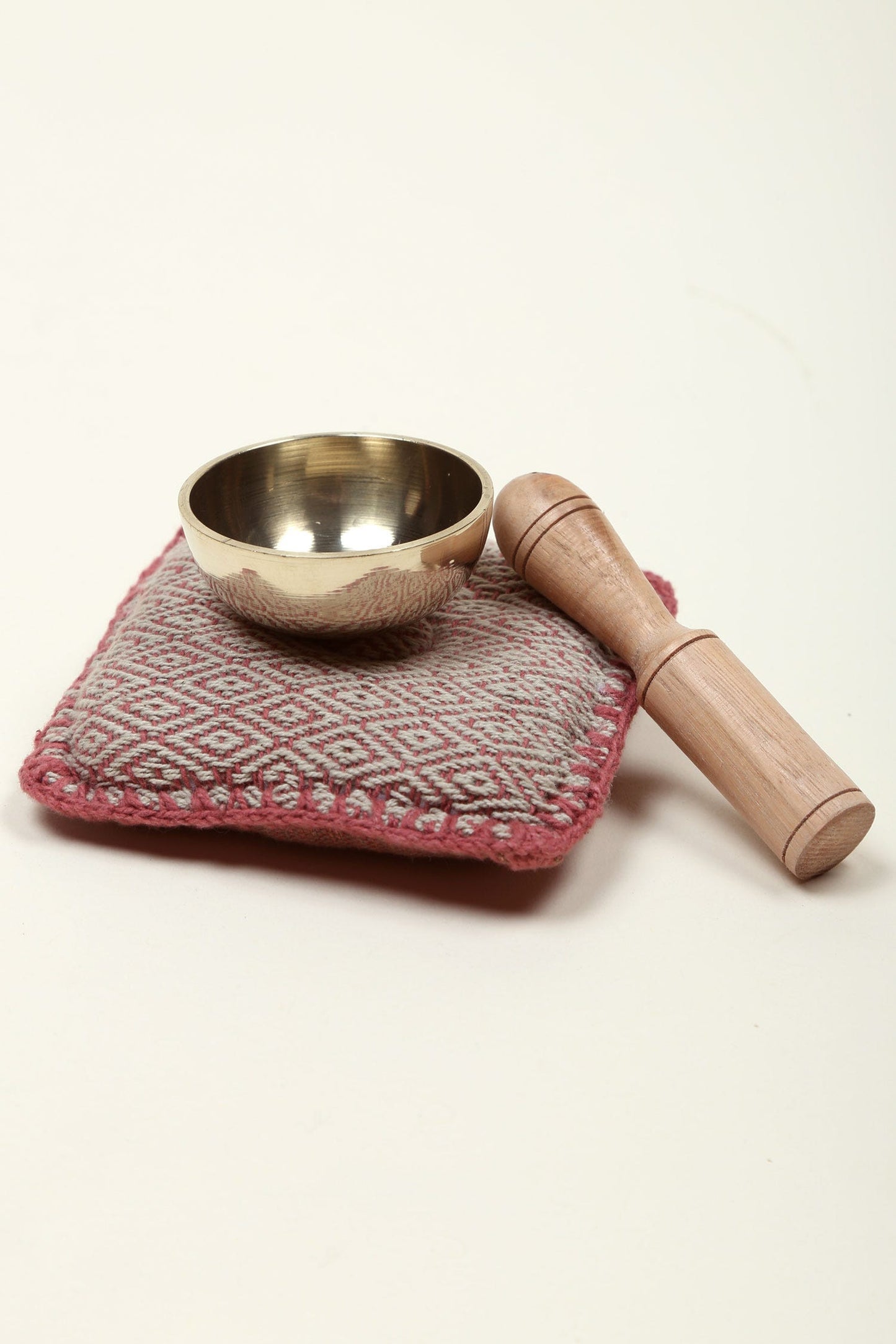 Singing bowl mini w/pillow 2D 3.5sq rust/cream