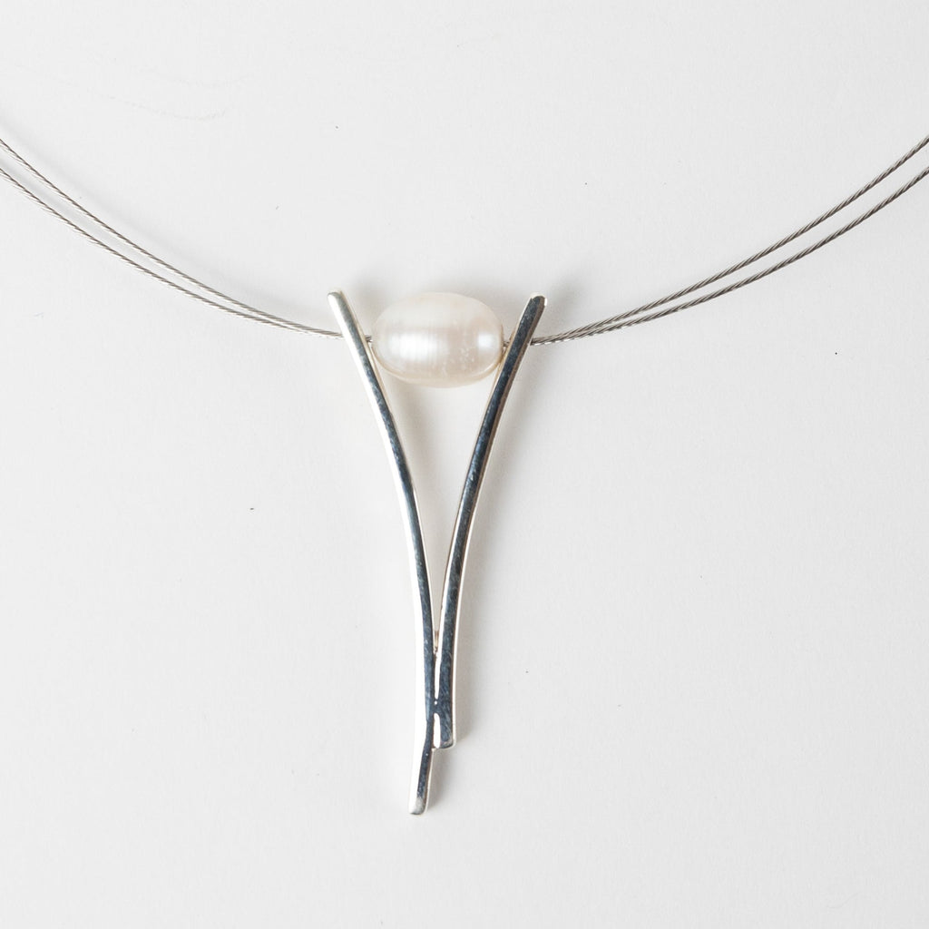 Necklace wire V pend pearl/strlg 19.5L silv/white